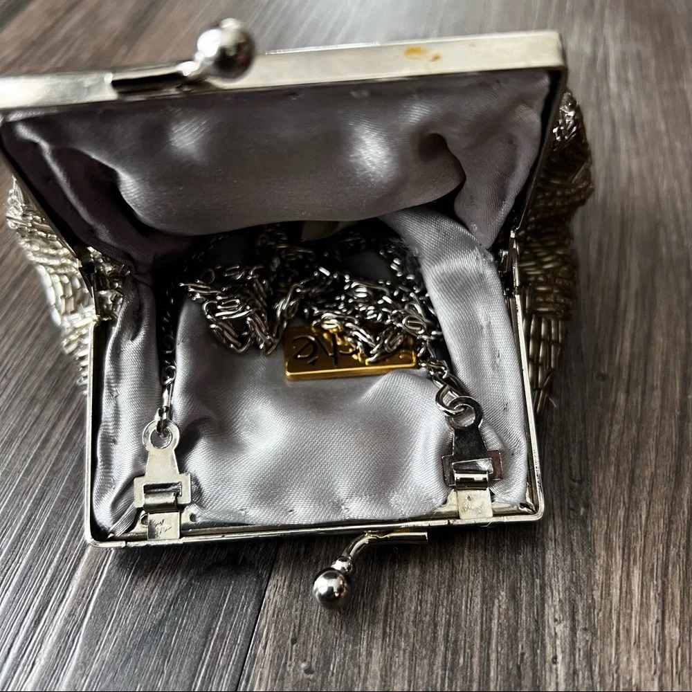 Cache Vintage Sequence Crossbody Mini Coin Purse - Picture 3 of 15
